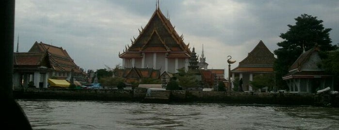 Wat Kalayanamitr is one of Temple.