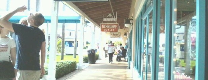 Gymboree Outlet is one of Locais curtidos por Meredith.