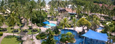 Golden Sands Resort is one of Neu Tea's Penang Trip 槟城 2.