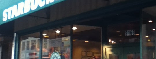 Starbucks is one of Lugares favoritos de Kimberly.