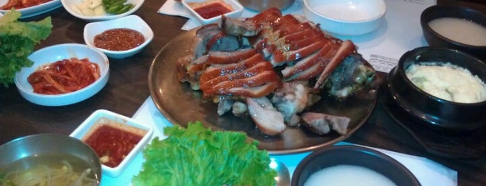 Jangchungdong Pork Feet is one of Jonathan Gold's 60 Korean Dishes.