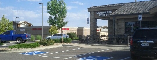 Starbucks is one of สถานที่ที่ Lindsey ถูกใจ.