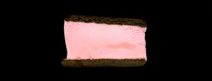 Koolman Ice Cream Truck is one of Lieux sauvegardés par Steena.