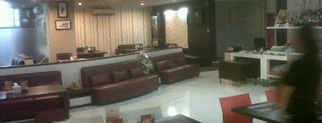 Indische cafe & new imperial is one of Semarang Coffeeshoop.