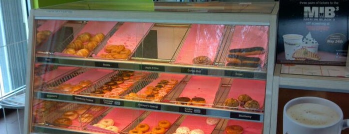 Dunkin' Donuts is one of Carribean blue.