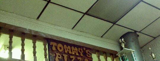 Tommy's Pizzeria is one of Bronx-To-Do List.