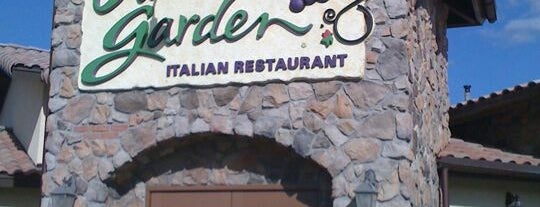 Olive Garden is one of สถานที่ที่ Kina ถูกใจ.