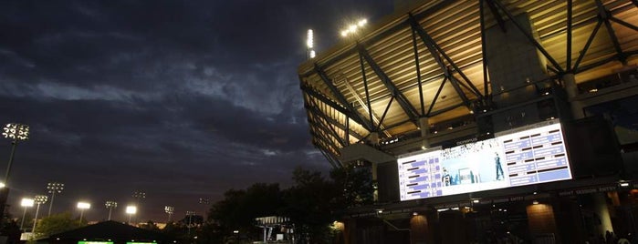 South Plaza Fountains is one of US Open Grounds.