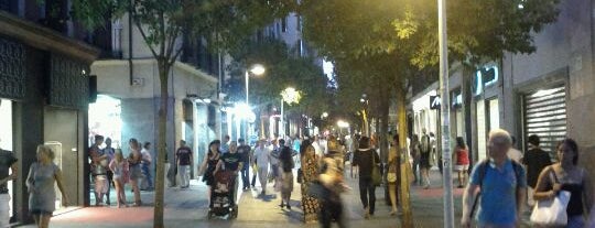 Calle de Fuencarral is one of Recomendaciones Madrid.