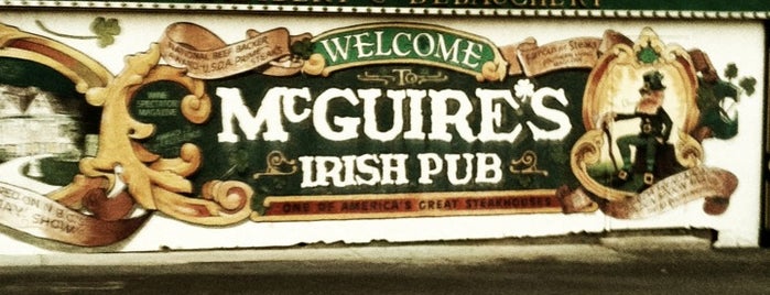 McGuire's Irish Pub is one of Locais salvos de Dennis.