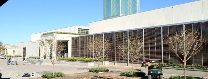 SCAD Museum of Art is one of Savannah.
