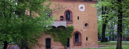 Bicocca degli Arcimboldi is one of Milan must-go place.