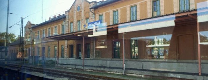 Kelenföld vasútállomás is one of Pályaudvarok, vasútállomások (Train Stations).