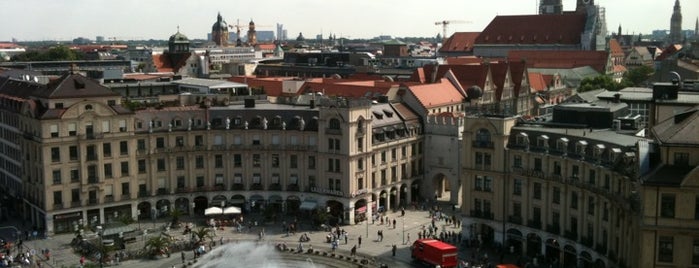 Karlsplatz (Stachus) is one of Munich Y Salzburgo.