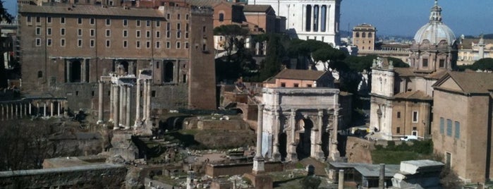 Roman Forum is one of Top 100 Check-In Venues Italia.
