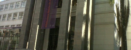 Biblioteca Mário de Andrade is one of Pontos Turísticos.