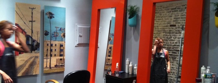 Fox & Jane Salon is one of Posti che sono piaciuti a pixarina.