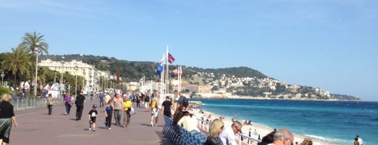 The sea side is one of Guide to Nice's best spots.
