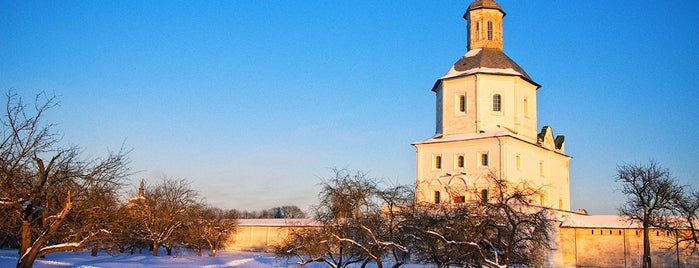 Свенский Свято-Успенский мужской монастырь is one of Обители.