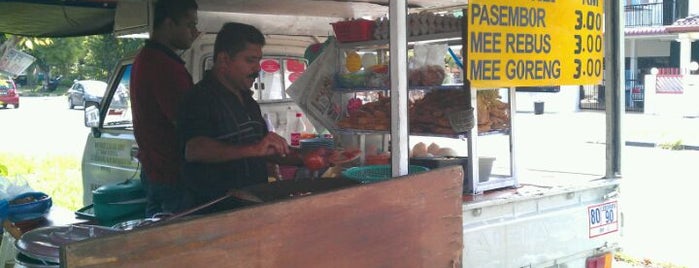 Mee Goreng Ali is one of My favorites for Food Trucks.