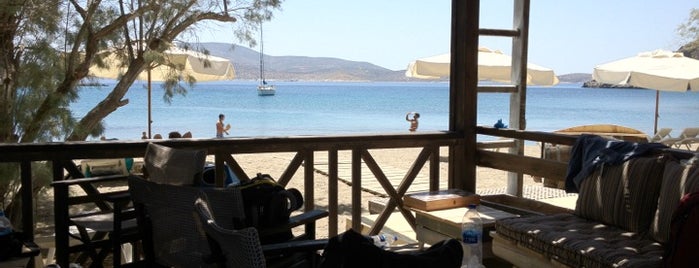 Tsigouri Beach Bar is one of Lieux qui ont plu à Panagiotis.