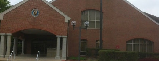 Worcester County Library - Ocean Pines is one of Tempat yang Disukai Andy.