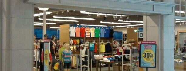 Old Navy is one of places i like.