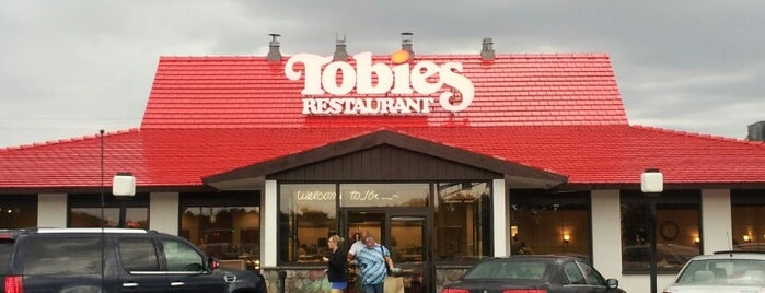 Tobies Restaurant & Bakery is one of Hillman'ın Kaydettiği Mekanlar.