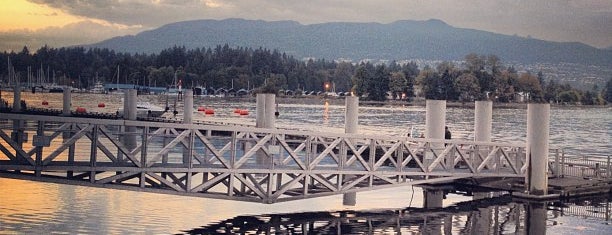 Coal Harbour Docks is one of Allyさんのお気に入りスポット.