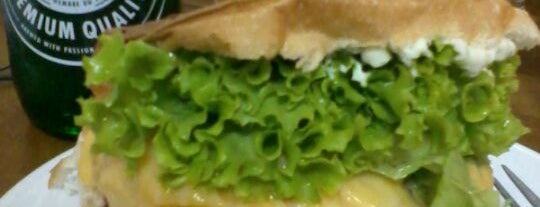 Top Lanches is one of Danielさんのお気に入りスポット.