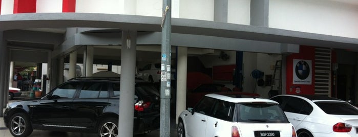 BMW Specialist Service Centre is one of ꌅꁲꉣꂑꌚꁴꁲ꒒ 님이 좋아한 장소.