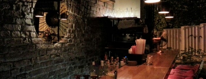 Que Tal Tapas Bar is one of İstanbul'da Yeme-İçme: theMagger Mekanları.