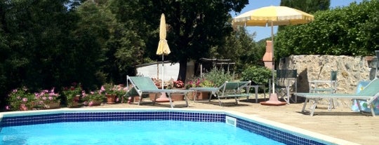 Villa Le Capanne is one of Ville in Toscana con piscina.