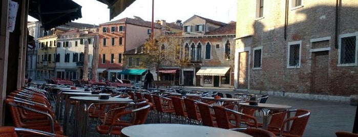 Orange Bar is one of Bons plans Venise.