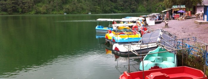 sattal lake is one of Tempat yang Disukai Apoorv.
