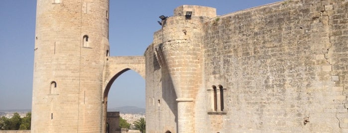Castell de Bellver is one of Palma De Mallorca.