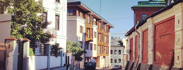 1-й Зачатьевский переулок is one of Orte, die Stanley gefallen.