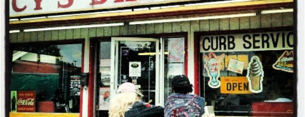 Cy's Drive-In is one of Kristen's Saved Places.