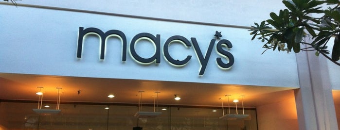 Macy's is one of Orte, die Fabio gefallen.