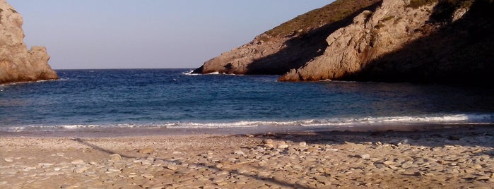 Armyrichi Beach is one of Locais curtidos por Dimitra.