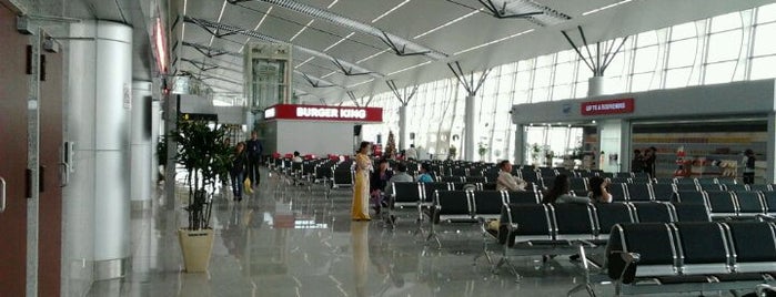 Da Nang International Airport is one of Airports 空港.