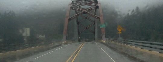 Sauvie Island Bridge is one of สถานที่ที่ Katya ถูกใจ.