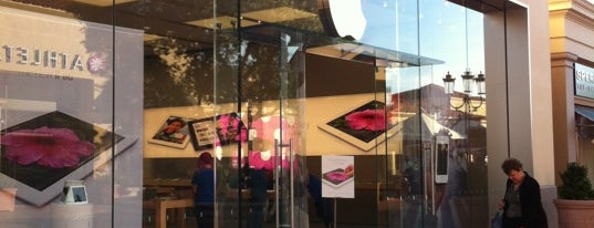 Apple Fashion Island is one of Apple Stores.