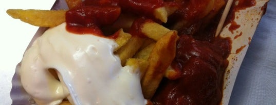 Krasselt's Imbiss is one of Berlin Currywurst.