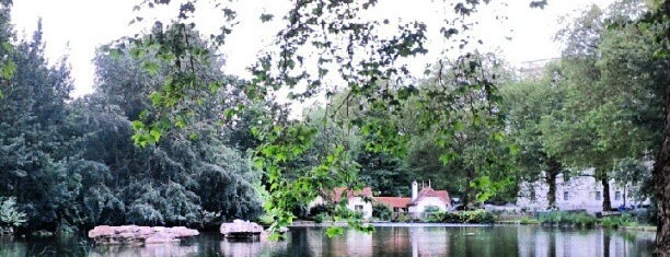 Parque de St James is one of London Oxford St to West End.