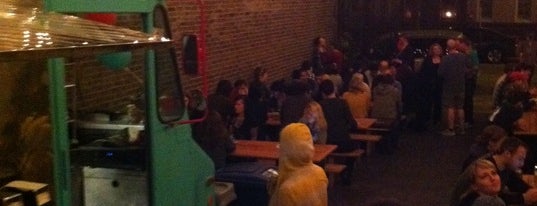 Memphis Taproom is one of Foobooz Best Bars 2011.