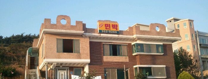 해맞이민박 is one of 충청남도의 게스트하우스/Guesthouses in South Chungcheong Area.