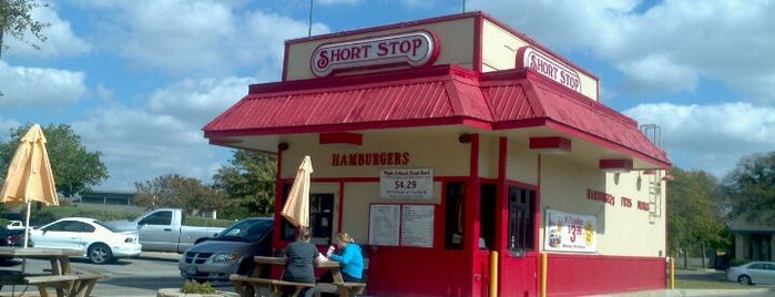 Short Stop Hambugers is one of Lieux qui ont plu à Monique.