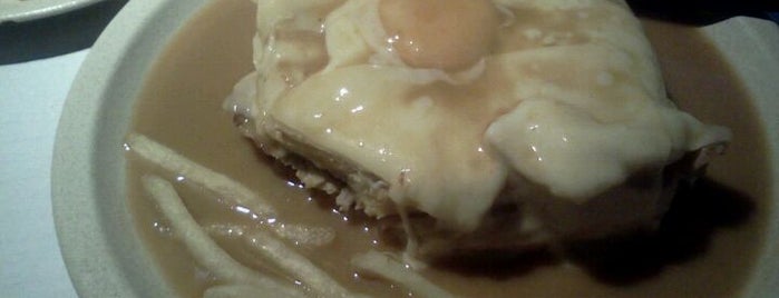 Ferreira das Francesinhas is one of Porto's Best Francesinha.