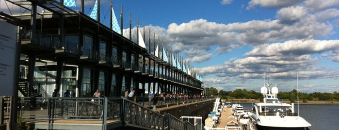 Old Port of Montreal is one of Montréal: Nice places, outdoors & Neighborhoods!.